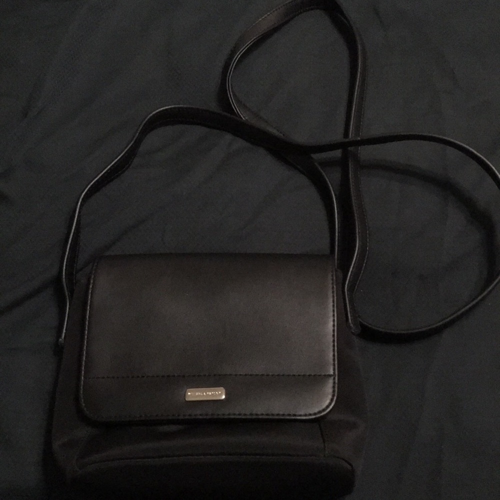 New never used no tag Hillard and Hanson purse